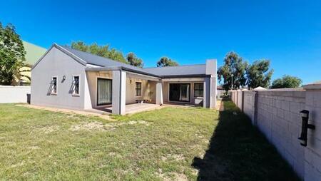 3 Bedroom House in Saldanha