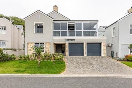 3 Bedroom House in Hemel en Aarde