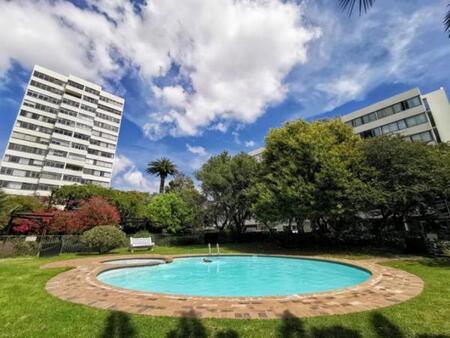 Studio Apartment in Claremont Upper