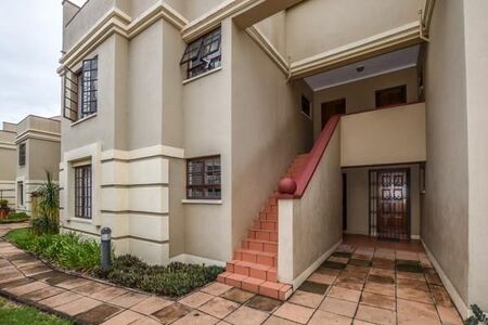 4 Bedroom Apartment in Riverside Park