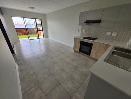 2 Bedroom Apartment in Mooikloof Equestrian Estate