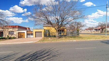 2 Bedroom house to rent in Benoni Central