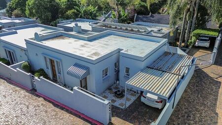 2 Bedroom townhouse - sectional to rent in Radiokop, Roodepoort