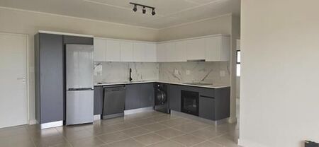2 Bedroom Apartment in Somerset West Central