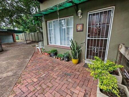 Studio apartment in Capital Park