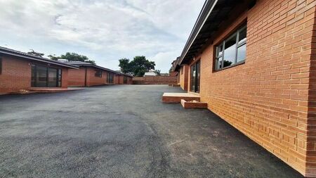 2 Bedroom townhouse - sectional to rent in Bluff, Durban