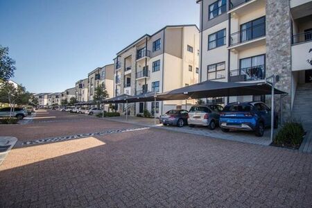 3 Bedroom apartment to rent in The Huntsman, Somerset West