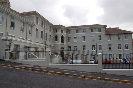 1 Bedroom apartment to rent in Muizenberg, Cape Town
