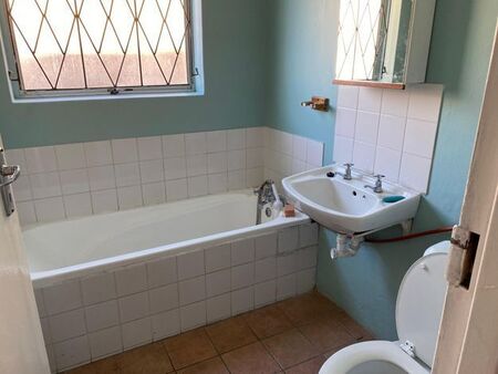 1 Bedroom house to rent in Strandfontein