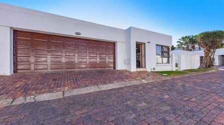 3 Bedroom cluster to rent in Paulshof, Sandton