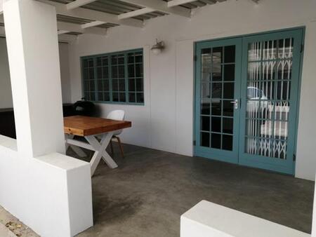 1 Bedroom Apartment in Yzerfontein