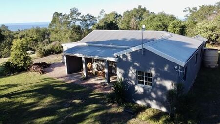 3 Bedroom House in Wilderness Heights