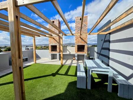 Studio Apartment in Table View