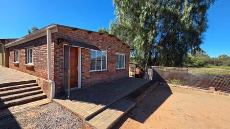 2 Bedroom House in Postmasburg