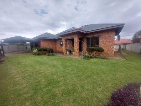 3 Bedroom House in Lydenburg