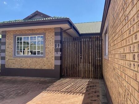 3 Bedroom Townhouse in Mokopane