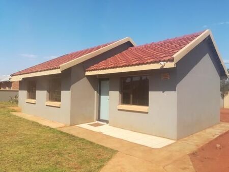 3 Bedroom House in Nylpark