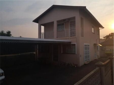 3 Bedroom House in Mount Vernon