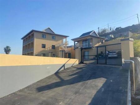 1 Bedroom Apartment in Newlands West