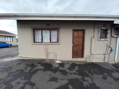 1 Bedroom Cluster in Burlington Heights