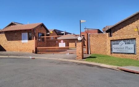 2 Bedroom Townhouse in Witpoortjie