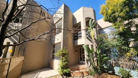 3 Bedroom Townhouse in Three Rivers