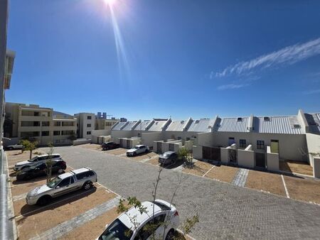 2 Bedroom apartment to rent in Zonnebloem, Cape Town
