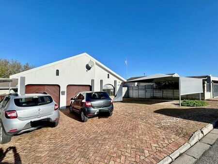 3 Bedroom house to rent in Protea Heights, Brackenfell