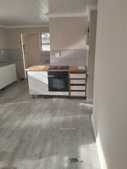 4 Bedroom House in Portlands