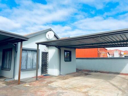 2 Bedroom House in Soshanguve Xx