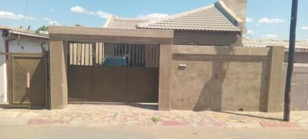 1 Bedroom House in Meadowlands