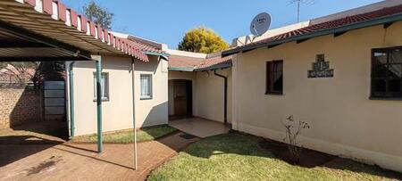 4 Bedroom House in Pollak Park