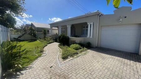 3 Bedroom house to rent in Southfield, Cape Town