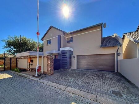 3 Bedroom house to rent in Baillie Park, Potchefstroom