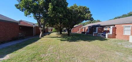 1 Bedroom Apartment in Westcliff