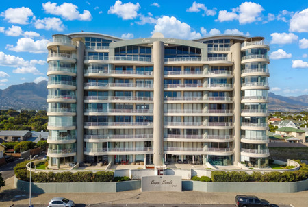3 Bedroom Apartment in Strand North