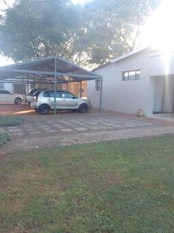 2 Bedroom Apartment in Kameeldrift East