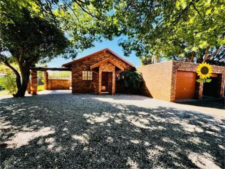 2 Bedroom House in Doornpoort