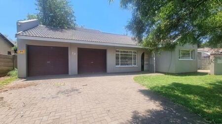 3 Bedroom House in Arcon Park