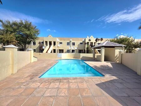 2 Bedroom apartment to rent in Kenilworth, Cape Town