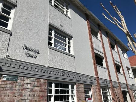 1 Bedroom apartment to rent in Rosebank, Cape Town