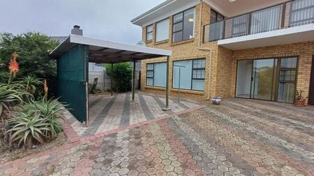 2 Bedroom flat to rent in Hartenbos Heuwels