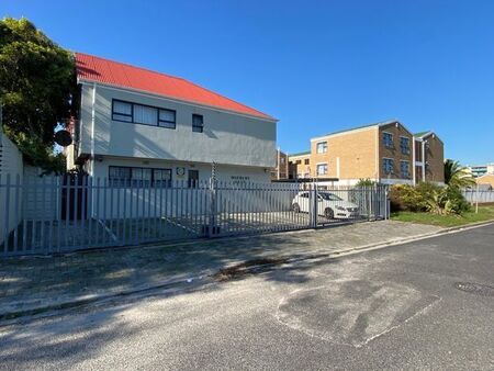 2 Bedroom duplex apartment to rent in Plumstead, Cape Town