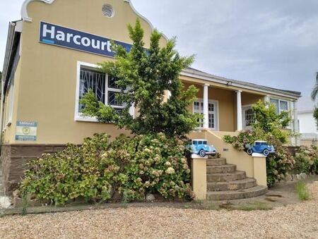 6 Bedroom House in Humansdorp