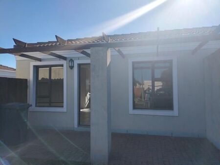 2 Bedroom Townhouse in Highbury