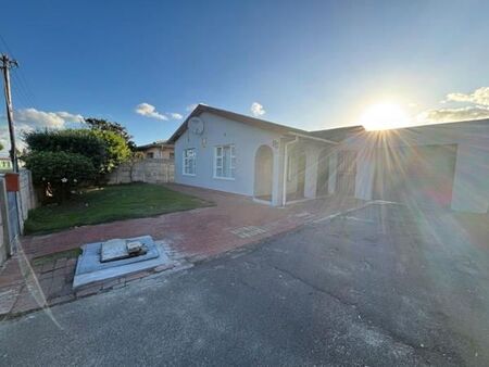 3 Bedroom Apartment in Norwood