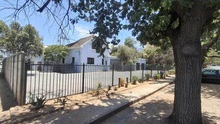 4 Bedroom House in Worcester Central