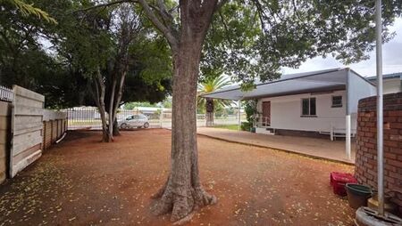 4 Bedroom House in Die Rand