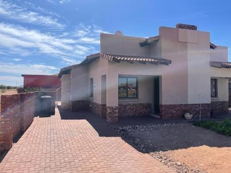 2 Bedroom Townhouse in Kathu