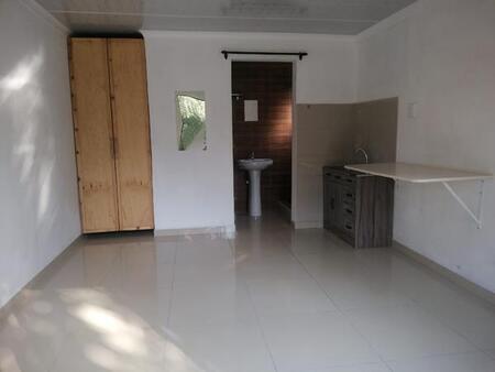 1 Bedroom Flat in Birdswood